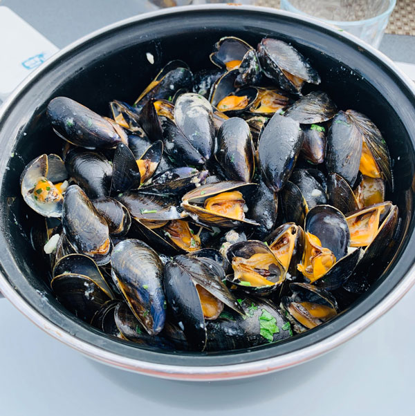 Mejillones al vapor para el menú de Navidad